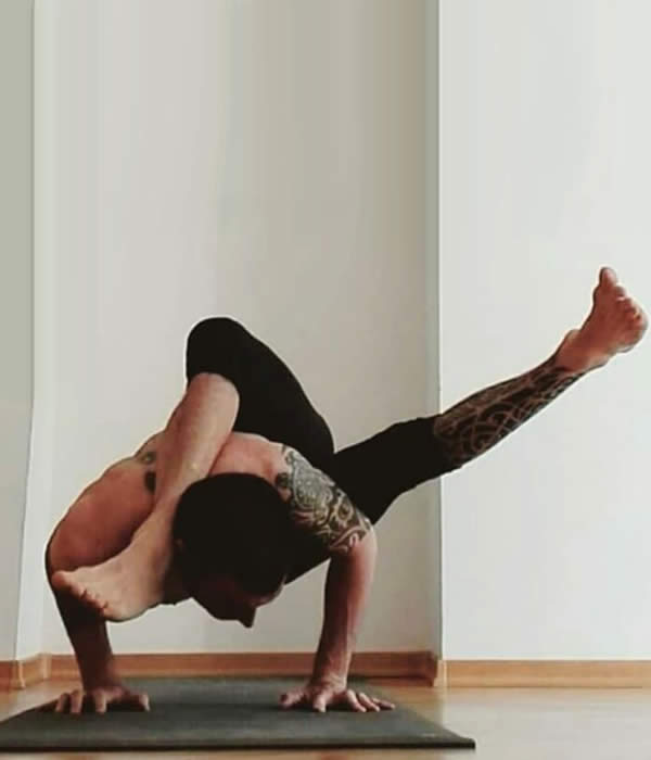 Workshop Con Riccardo Gherardi | Ritiri Yoga